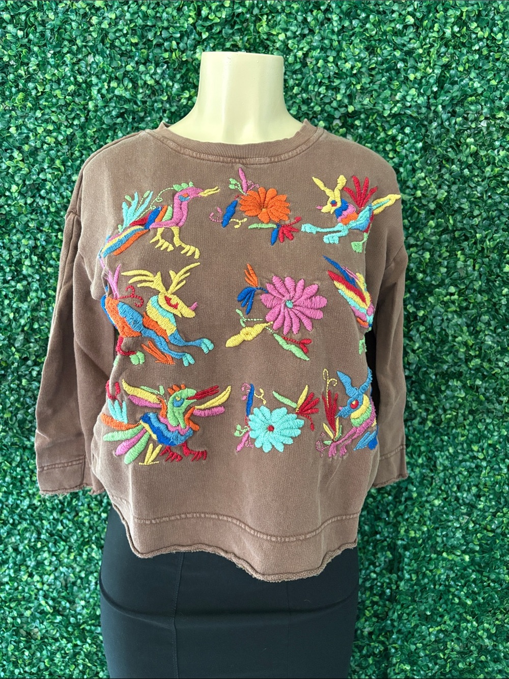 Sister Mary Embroidered Floral & Bird Brown Women's Sweatshirt Size XS